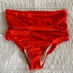 URBAN OUTFITTERS Ruched swim bottoms